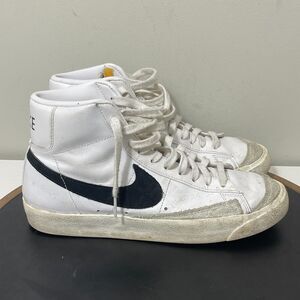 Nike Blazer Mid 77 Men Size 10.5 US White Black Training‎ Athletic Retro Shoes